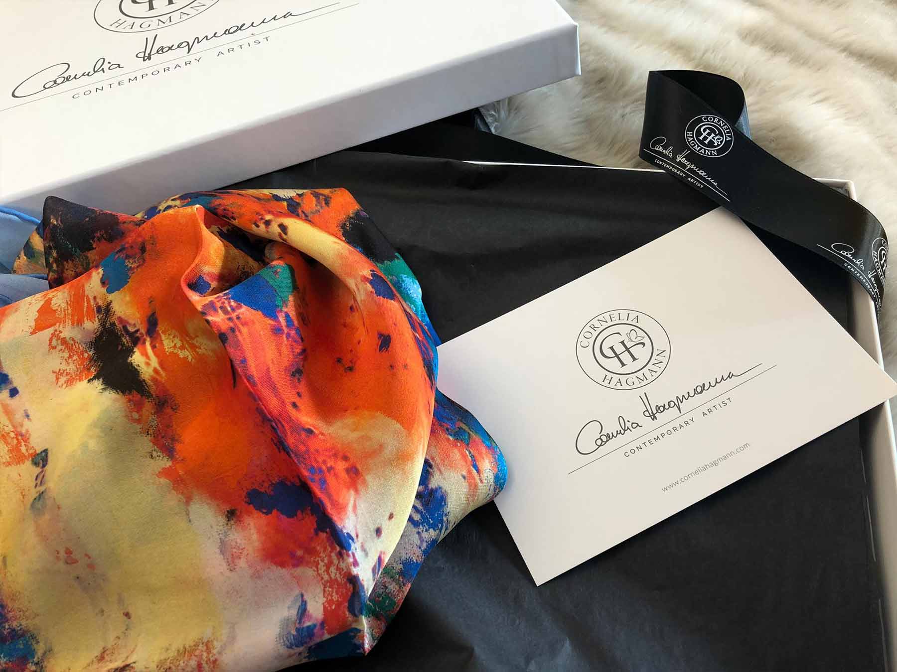 Contemporary Artist Cornelia Hagmann La Galleria Silk Scarf Gift Box, Seidenschal, sciarpa di seta, foulard soie,